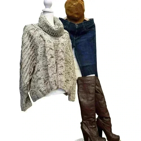 ANtHROPOLOGY’s MOON & MADISON OVERSIZED COWL NECK YUMMY SOFT SWEATER SIZE M - Picture 9 of 12